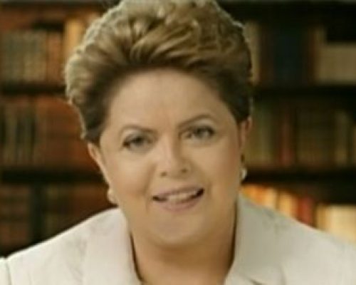 dilma-rousseff-diz-que-leilao-do-campo-de-libra-e-diferente-de-privatizacao1382406628_460_251